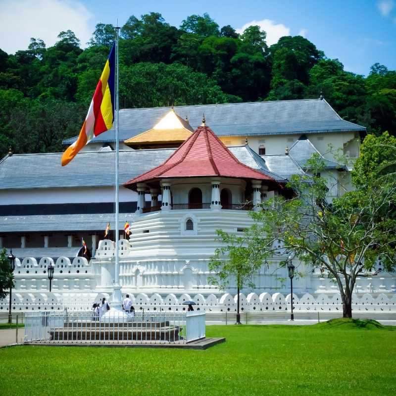 akiyo-tour-thumbnail-mini-heritage